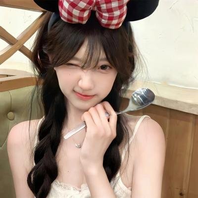 布劳涅森林的女人们